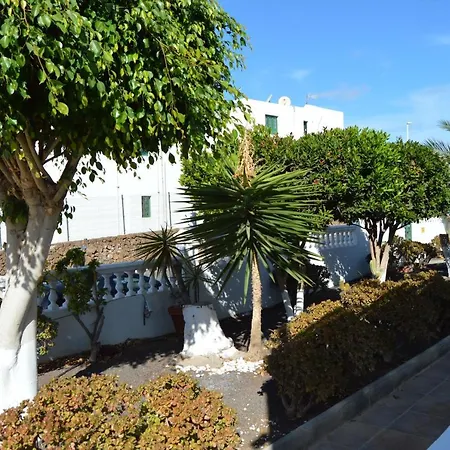 Апартаменты Lava Teneguia, 5 Guests In 2 Bedrooms *