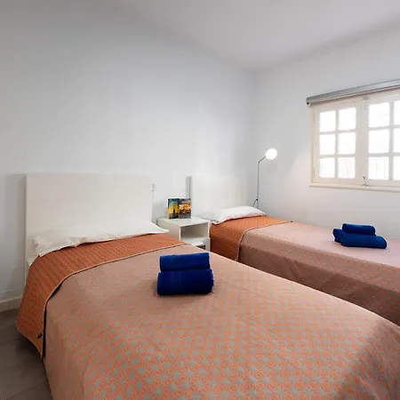 Апартаменты Lava Teneguia, 5 Guests In 2 Bedrooms *