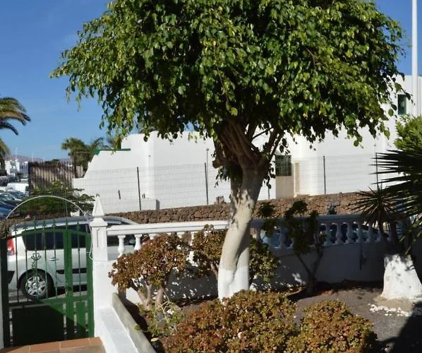 Lava Teneguia, 5 Guests In 2 Bedrooms *