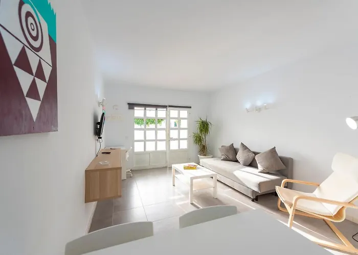 Lava Teneguia, 5 Guests In 2 Bedrooms