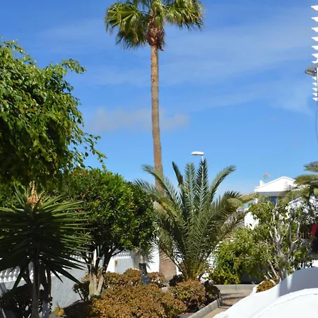 Lava Teneguia, 5 Guests In 2 Bedrooms Appartement Puerto del Carmen (Lanzarote)